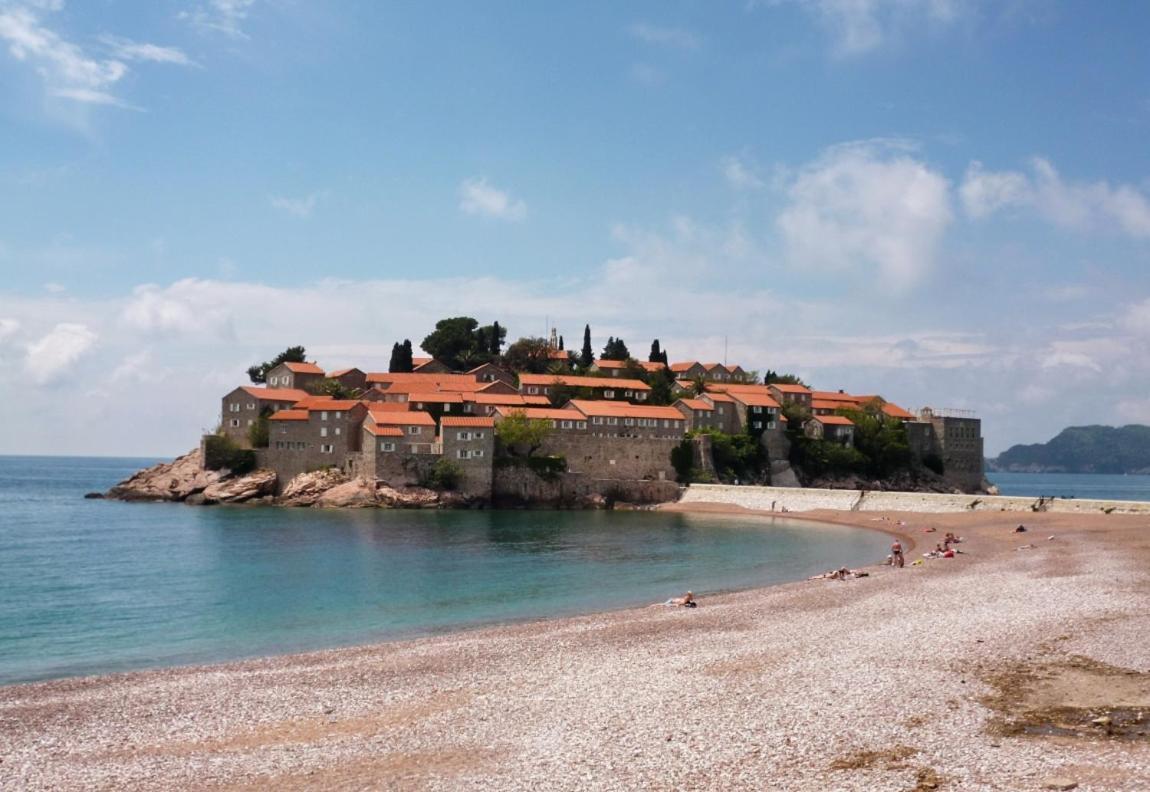 Lovely Apartment Sveti Stefan Exterior foto